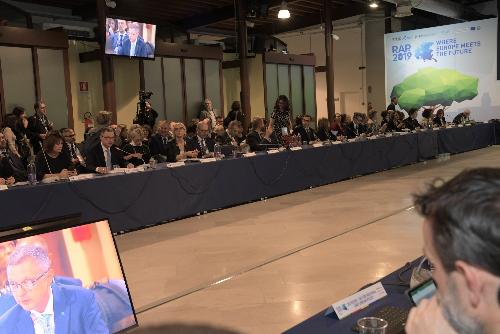 Gli assessori regionali Zannier e Rosolen alla Riunione annuale di riesame (Rar 2019) fra la Commissione europea e le Autorità di gestione dei programmi operativi Fesr, Fse, Feasr e Feamp 2014-20 in programma al Molo IV di Trieste.